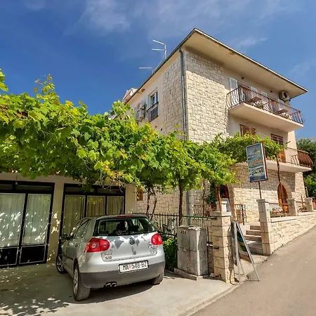 Apartment Kate Podgora Exterior photo